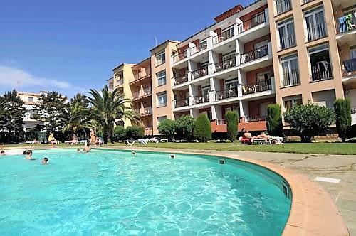 Marina Hollidays Mimosa